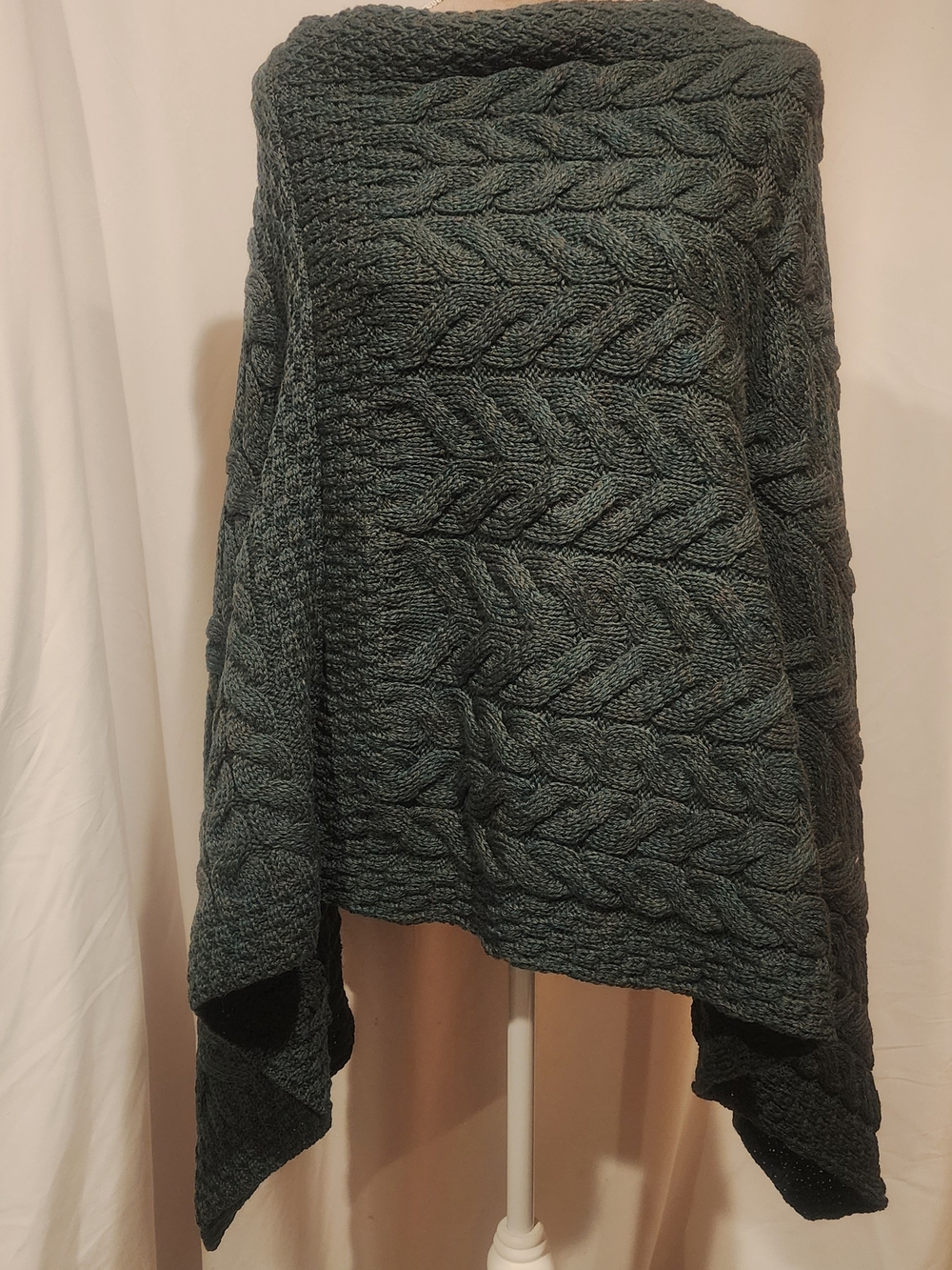 Aran Crafts 100% Merino Wool Dark Green Knit Cape Pullover Women's One Size